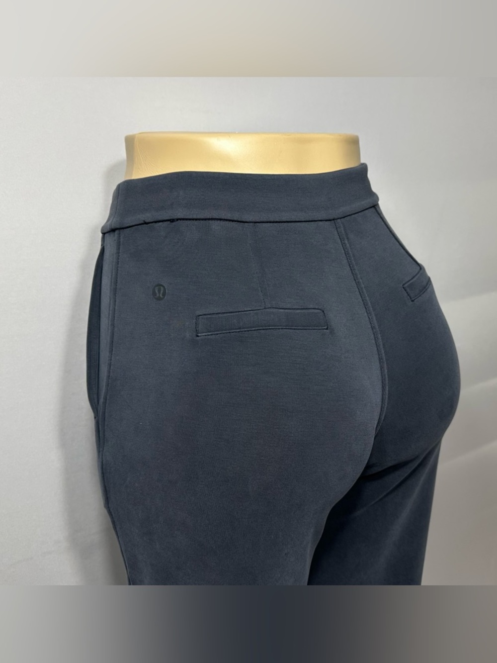 Lululemon Sz. XXS Sofstreme Pintuck Pant Dark Grey 31" Athleisure Lounge Travel